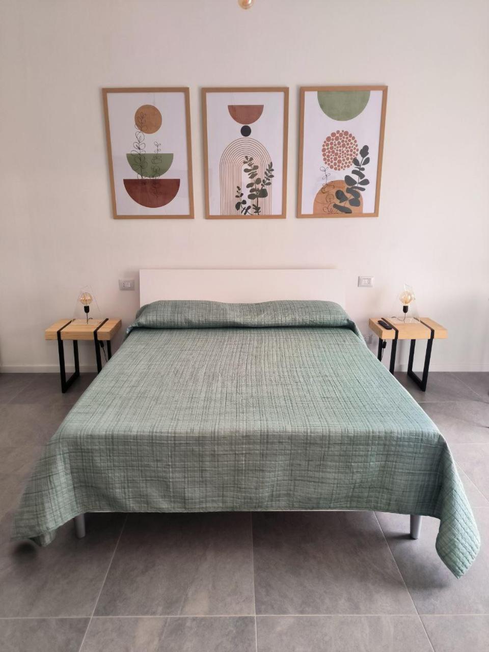 Room 48 Bologna, Bologna
